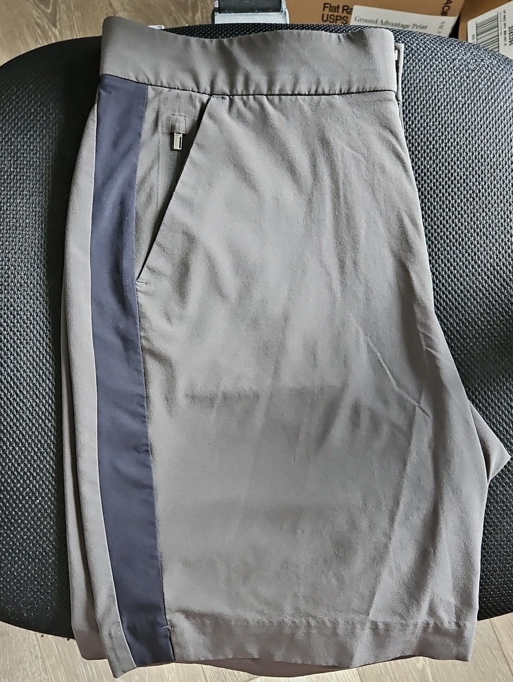 Athleta Tribeca Hiking Shorts Army Green Black Size 10